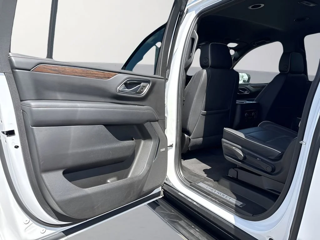 Used 2023 Summit White Chevrolet Premier image 29