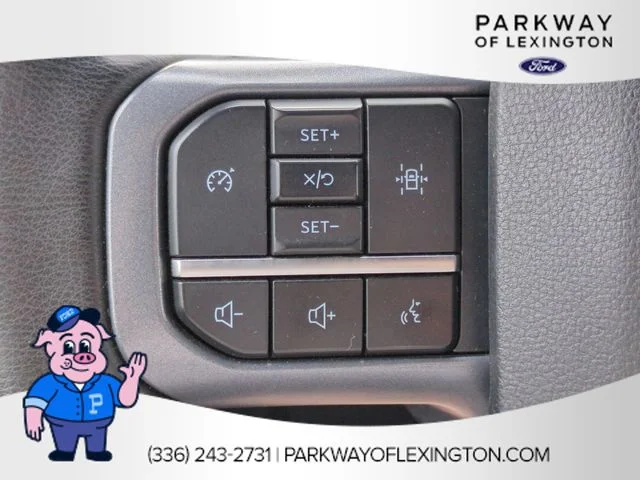Used 2023 Black Ford XLT image 16