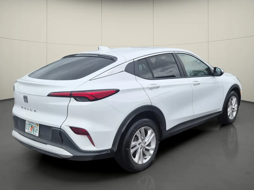 Used 2026 White Buick Preferred image 7