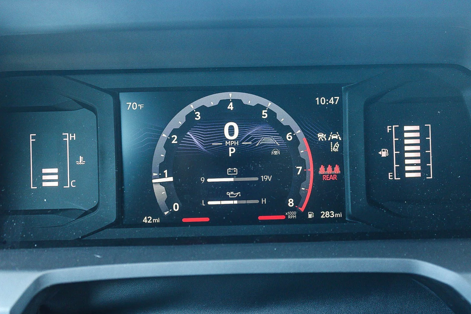 2026 Toyota Tacoma SR5 - Photo 25