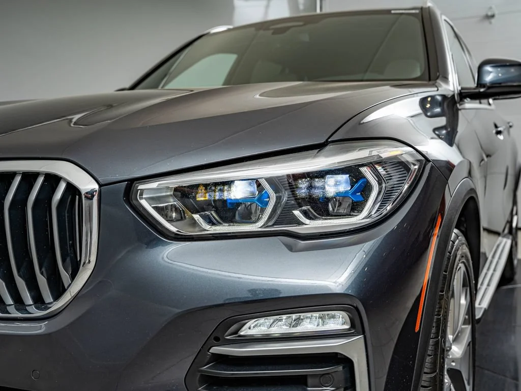 Used 2019 Arctic Gray Metallic BMW xDrive40i image 13