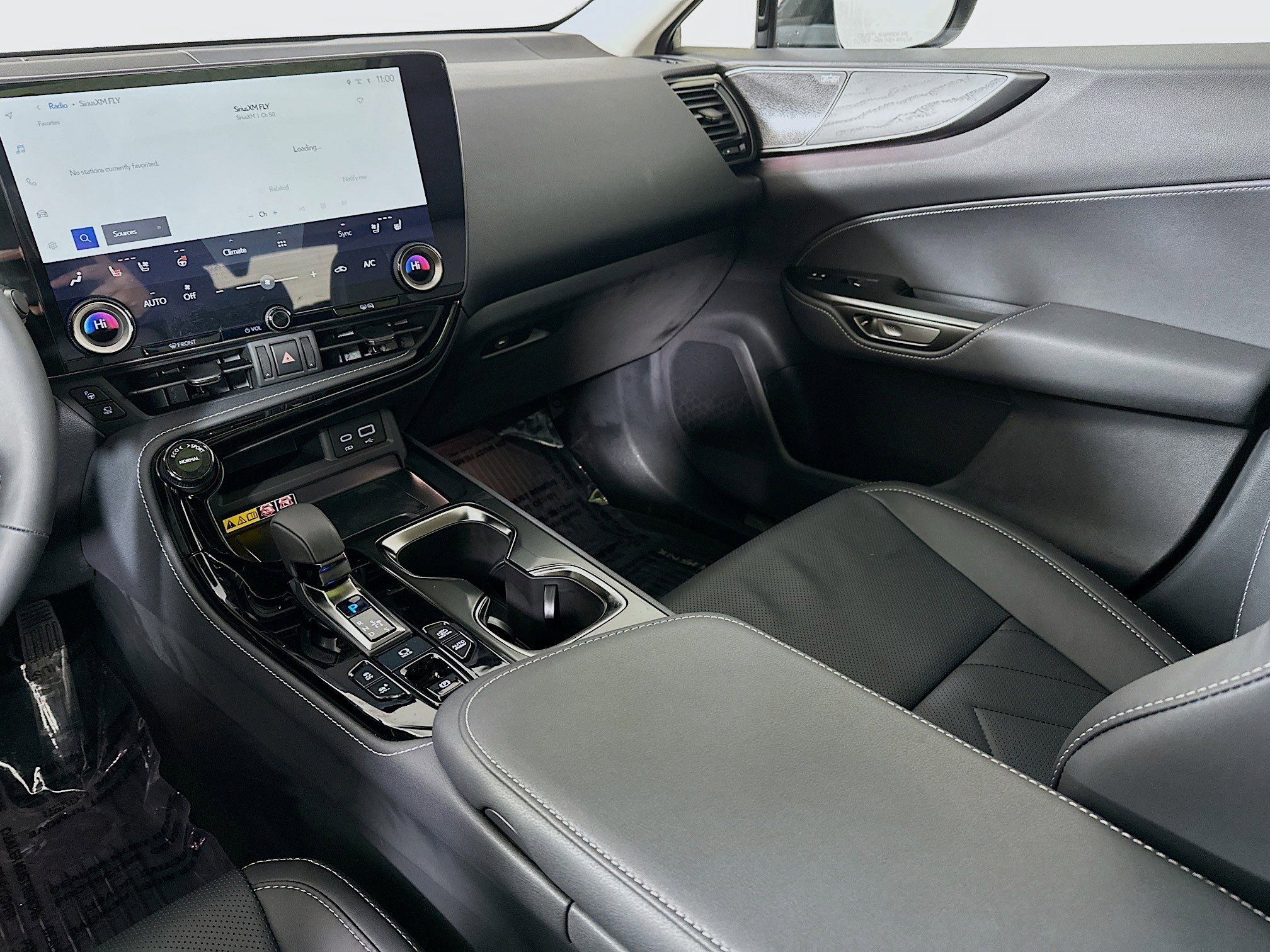 2026 Lexus NX 450h+ Luxury - Photo 23