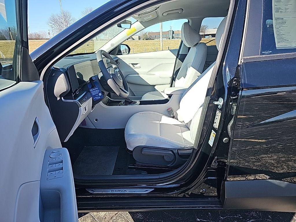 New 2026 Black Hyundai SEL Sport AWD image 9