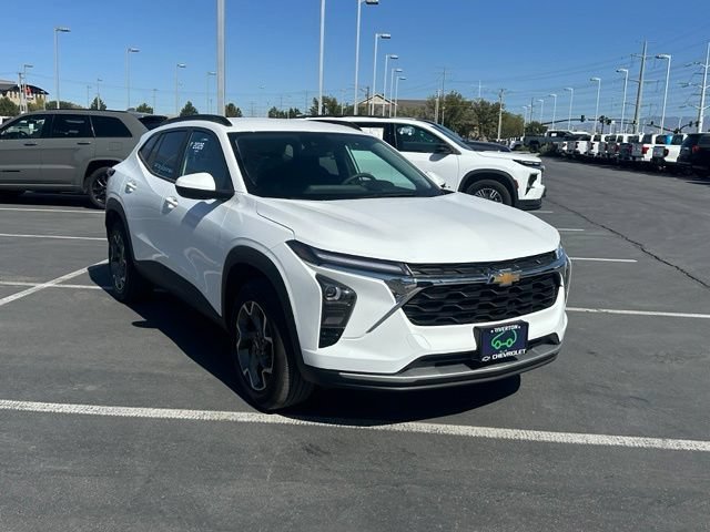 2026 Chevrolet Trax LT - Photo 10