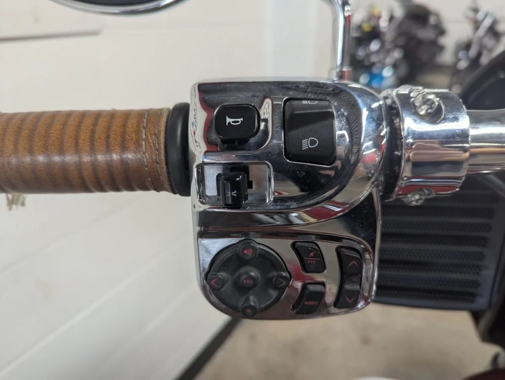 Used 2016 Red/Cream Indian Motorcycle Indian Red image 16