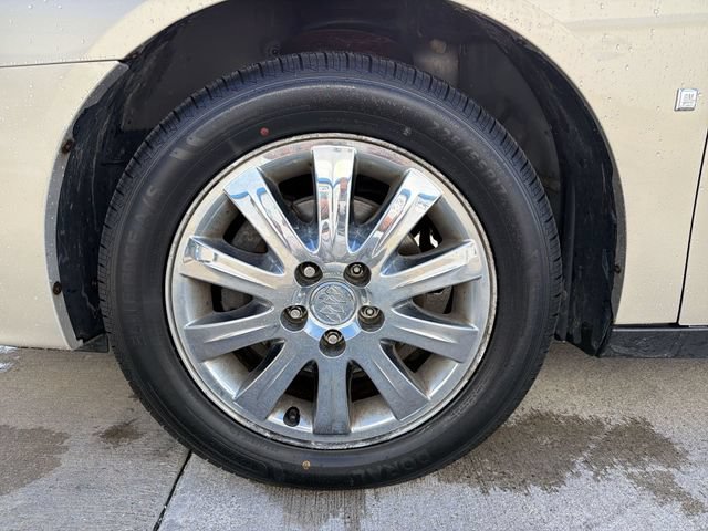 Used 2009 GOLD MIST METALLIC Buick CX image 12