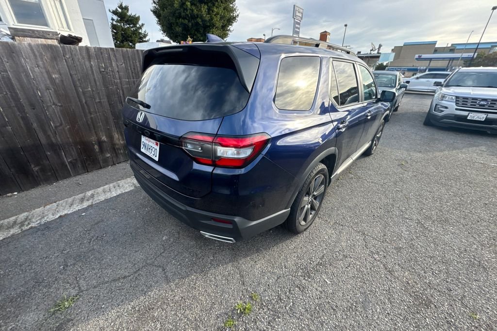 2025 Honda Pilot Sport photo 6