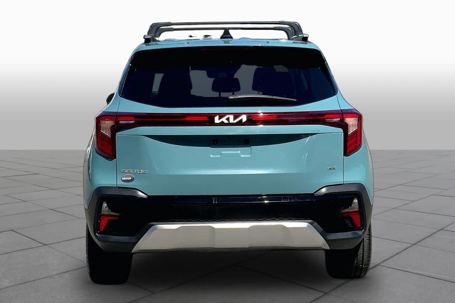 Used 2024 Pluton Blue Kia SX image 5