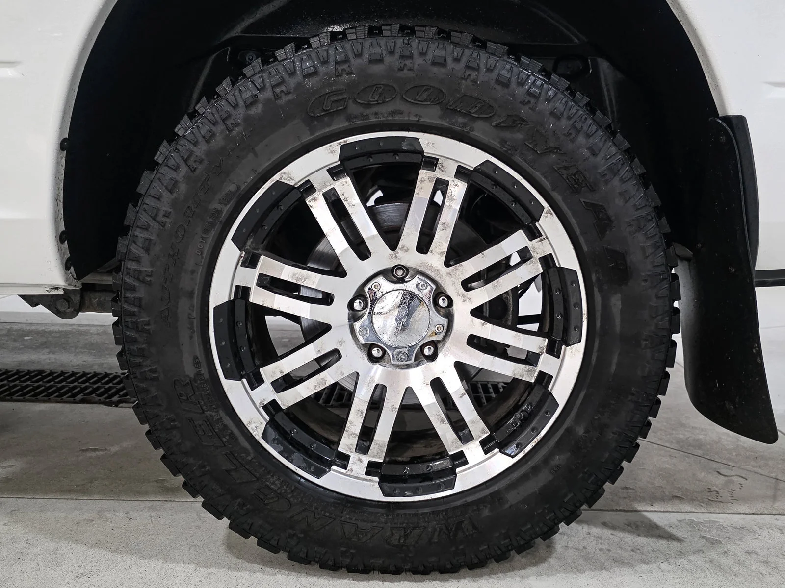 Used 2018 White Ram Big Horn image 15