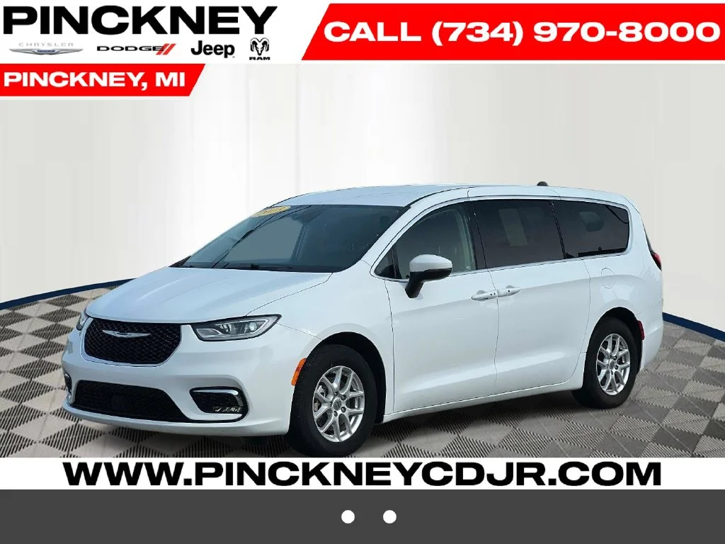 Used 2023 White Chrysler Touring L image 1