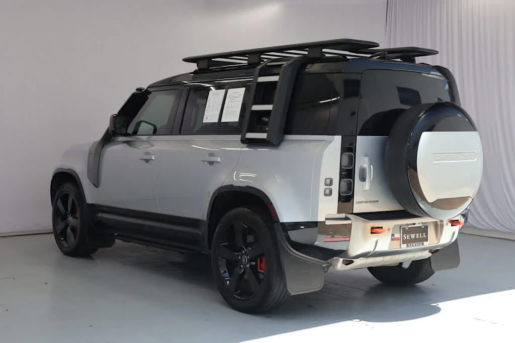Certified Used 2024 Hakuba Silver Metallic Land Rover X image 8