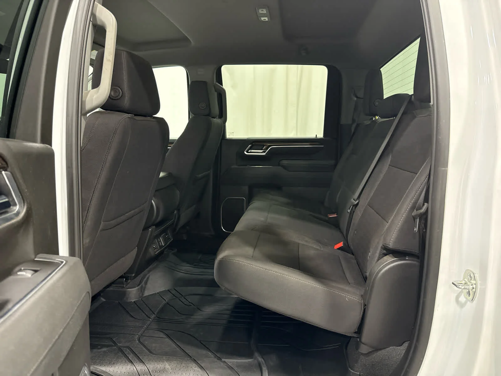 Used 2026 Summit White Chevrolet LT image 12