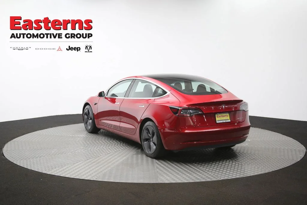 Used 2018 Red Tesla Long Range image 59