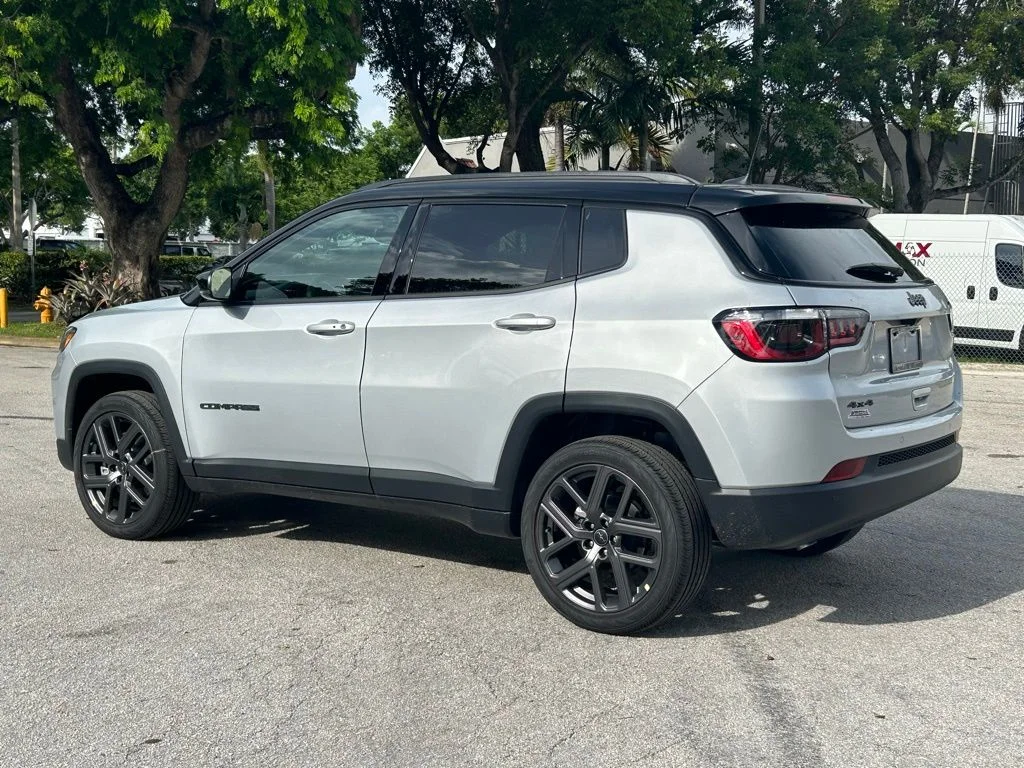 2025 Jeep Compass Limited - Photo 7