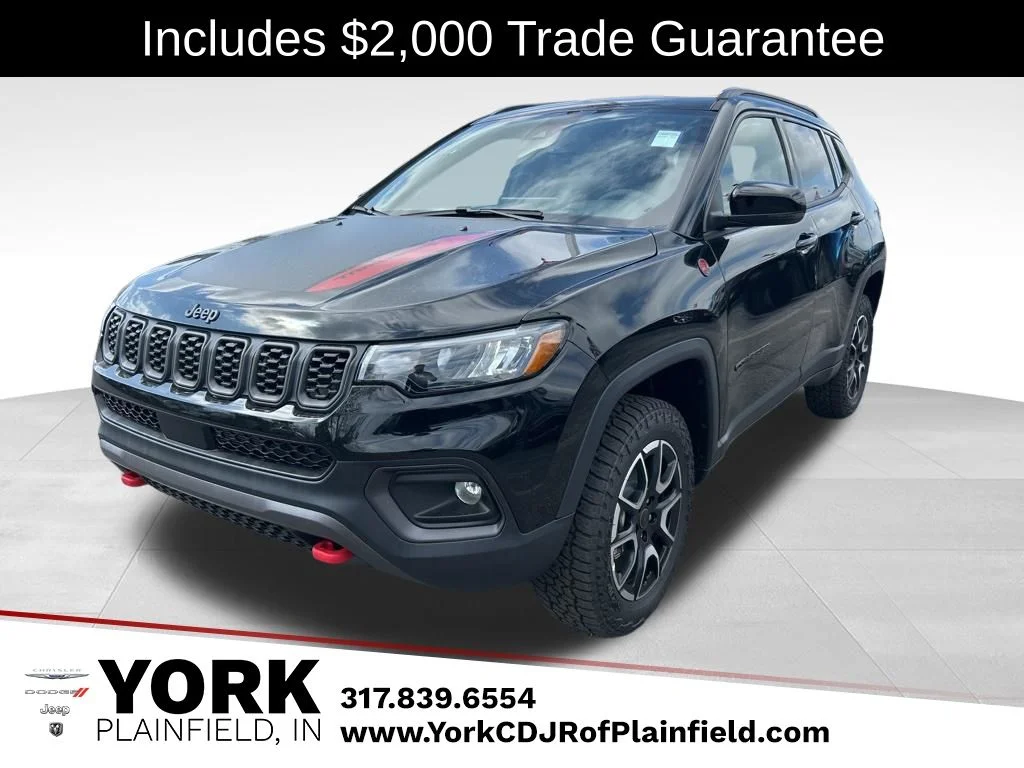 New 2026 Diamond Black Crystal Pearl-Coat Exterior Paint Jeep Trailhawk image 1