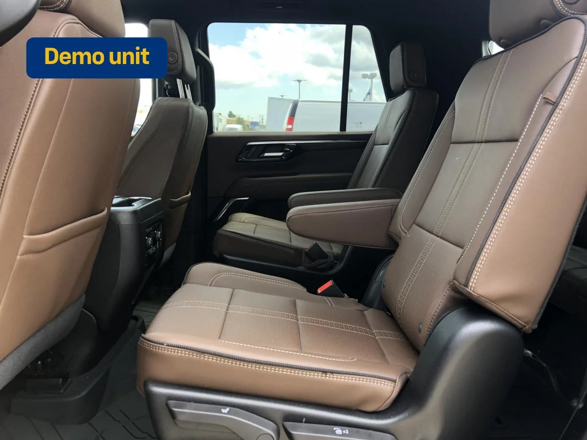 Used 2026 Blue Chevrolet 4wd 4dr High Country image 12