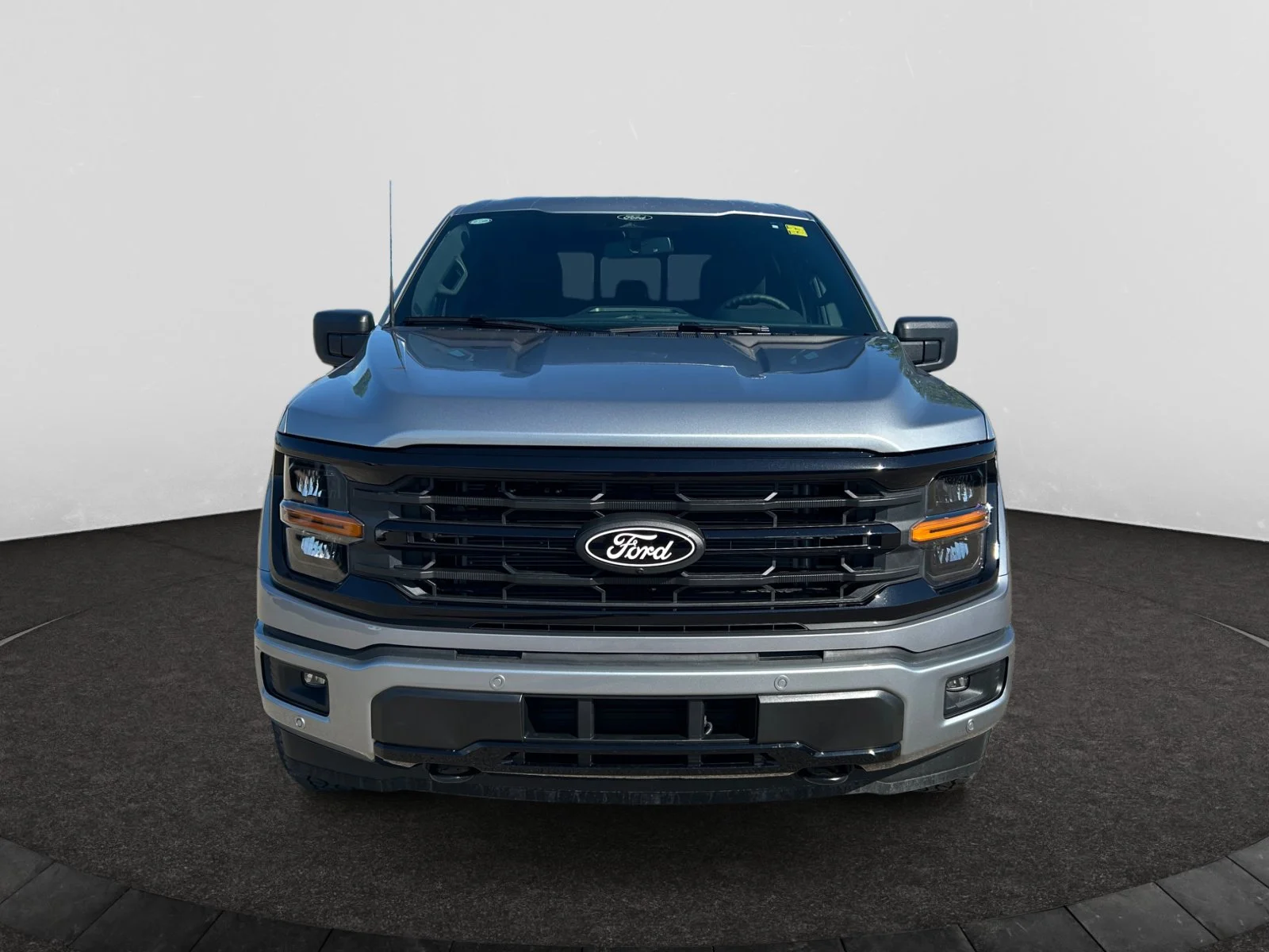 New 2026 Iconic Silver Metallic Ford XLT image 8