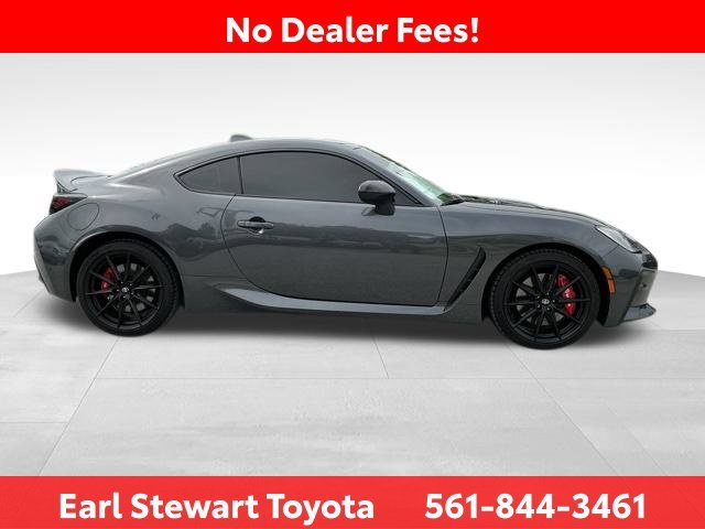 Certified Used 2025  Toyota Premium image 4