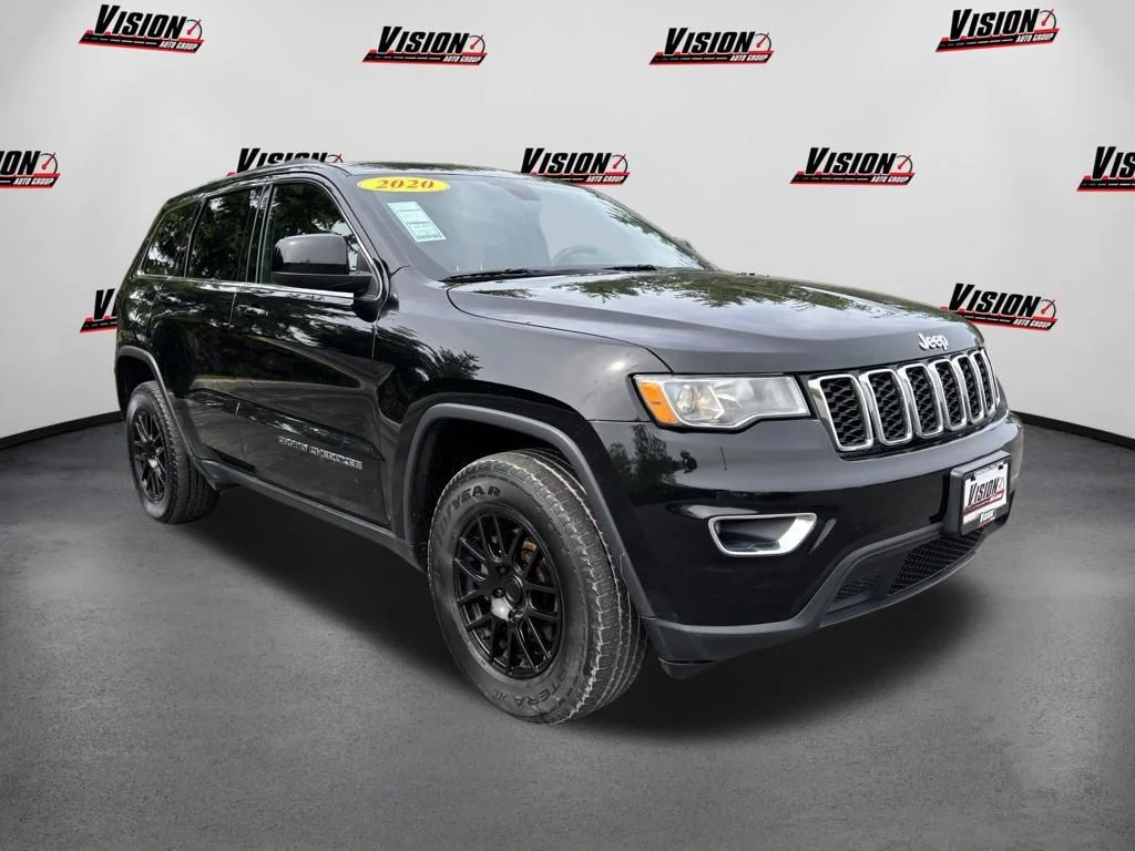 Used 2020 Black Jeep Laredo image 3