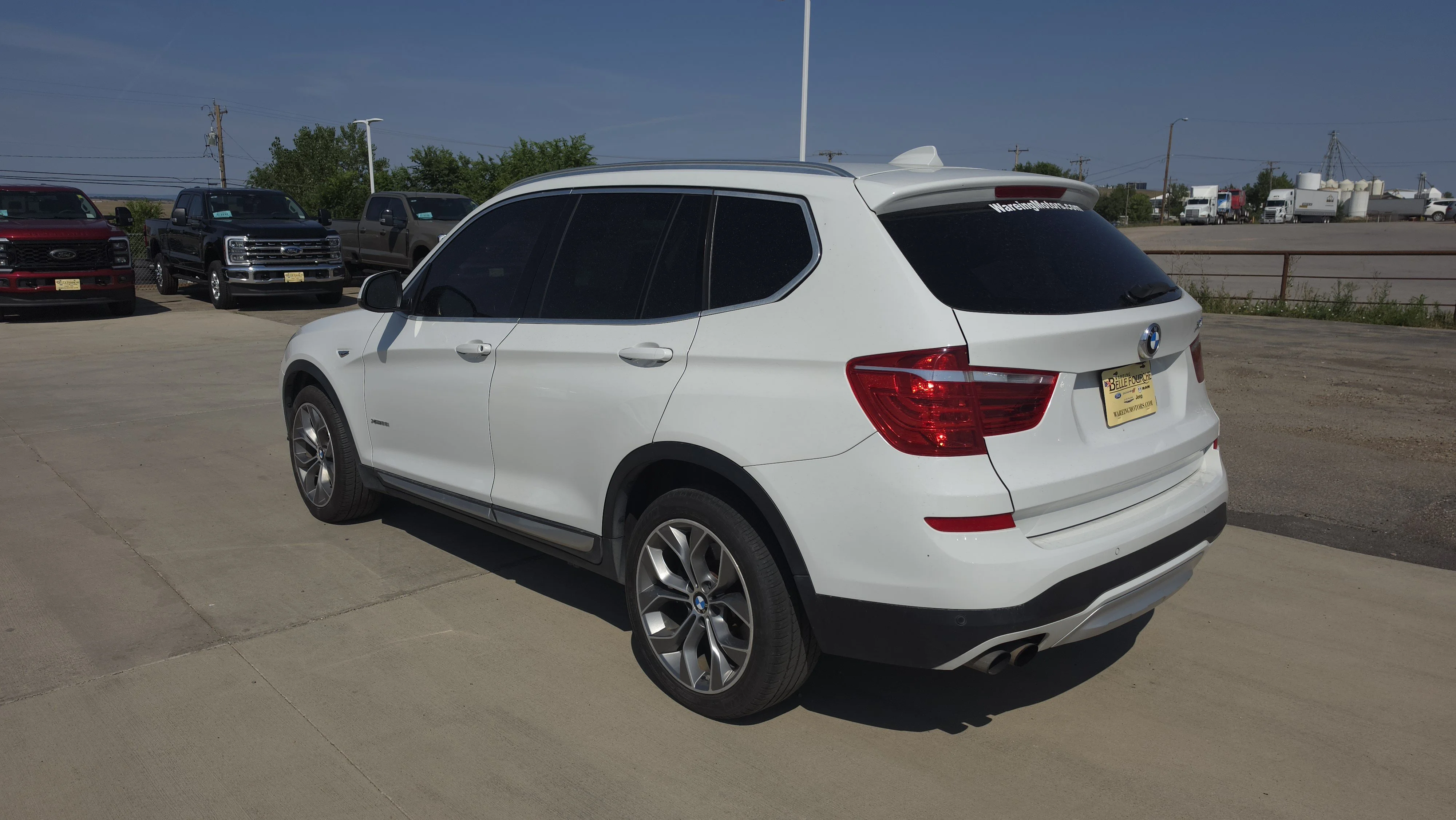 Used 2015 White BMW xDrive28i image 3