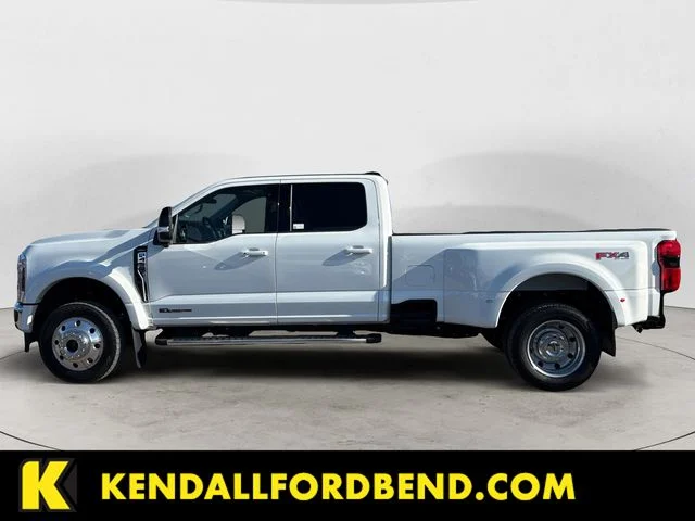 Used 2025 White Ford Lariat image 2