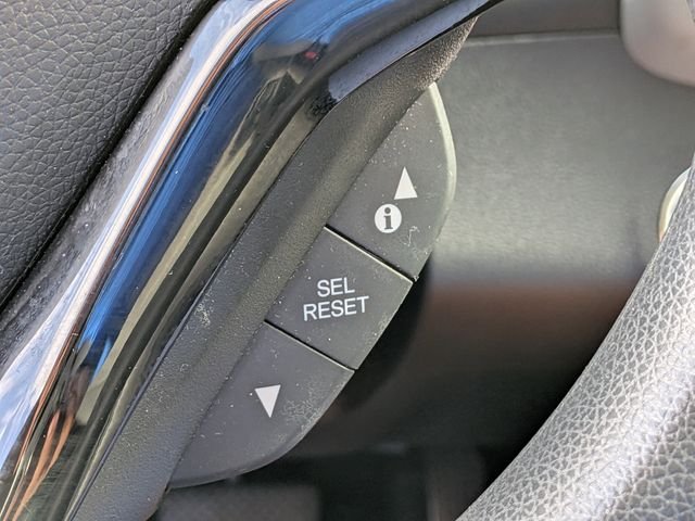 Used 2022 Silver Honda EX image 28