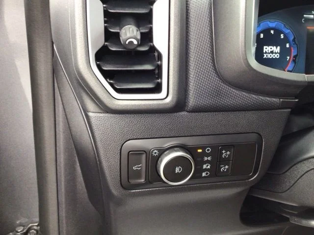 Certified Used 2025 Carbonized Gray Metallic Ford Badlands image 22