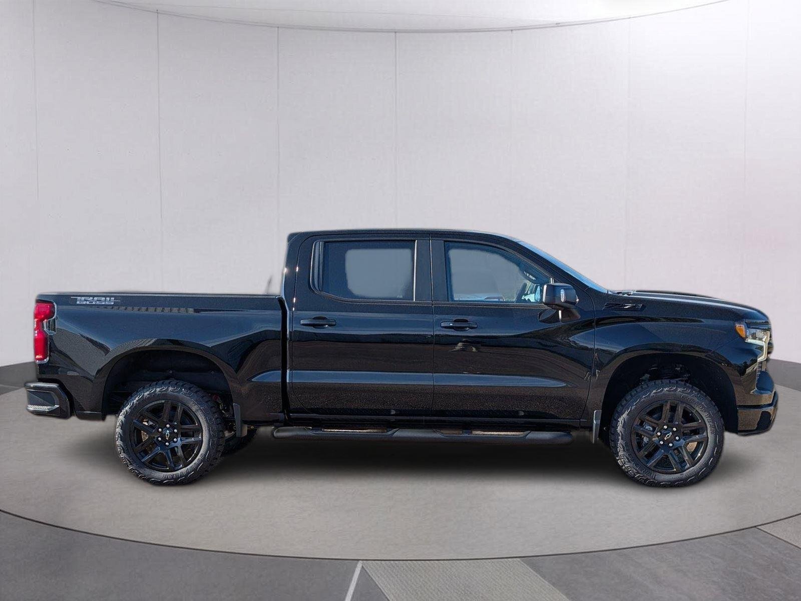 2026 Chevrolet Silverado 1500 LT Trail Boss - Photo 8