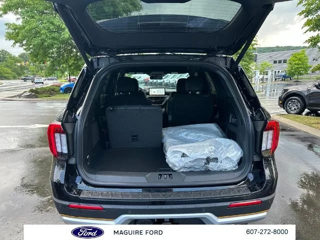 New 2026 Agate Black Metallic Ford Tremor® image 27