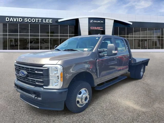 Used 2023 Stone Gray Ford XL image 2