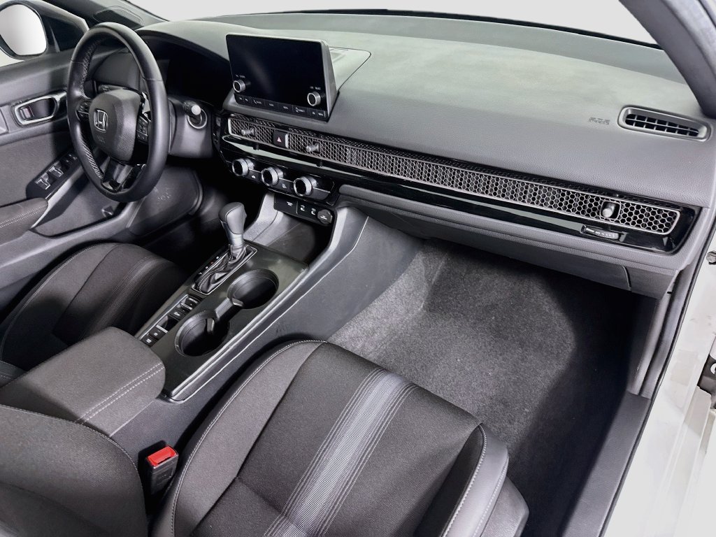 2025 Honda Civic Hatchback Sport - Photo 17