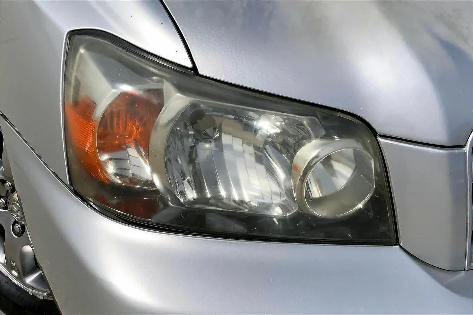 Used 2007 Millenium Silver Metallic Toyota  image 26