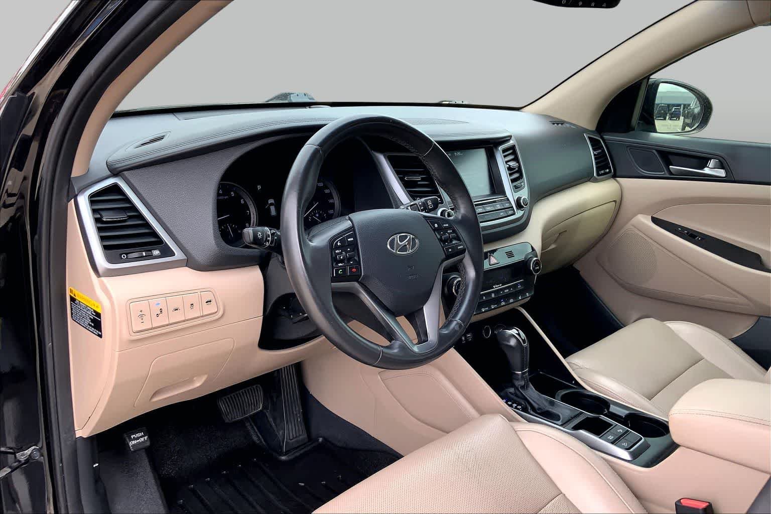 Used 2016 Ash Black Hyundai Limited image 18