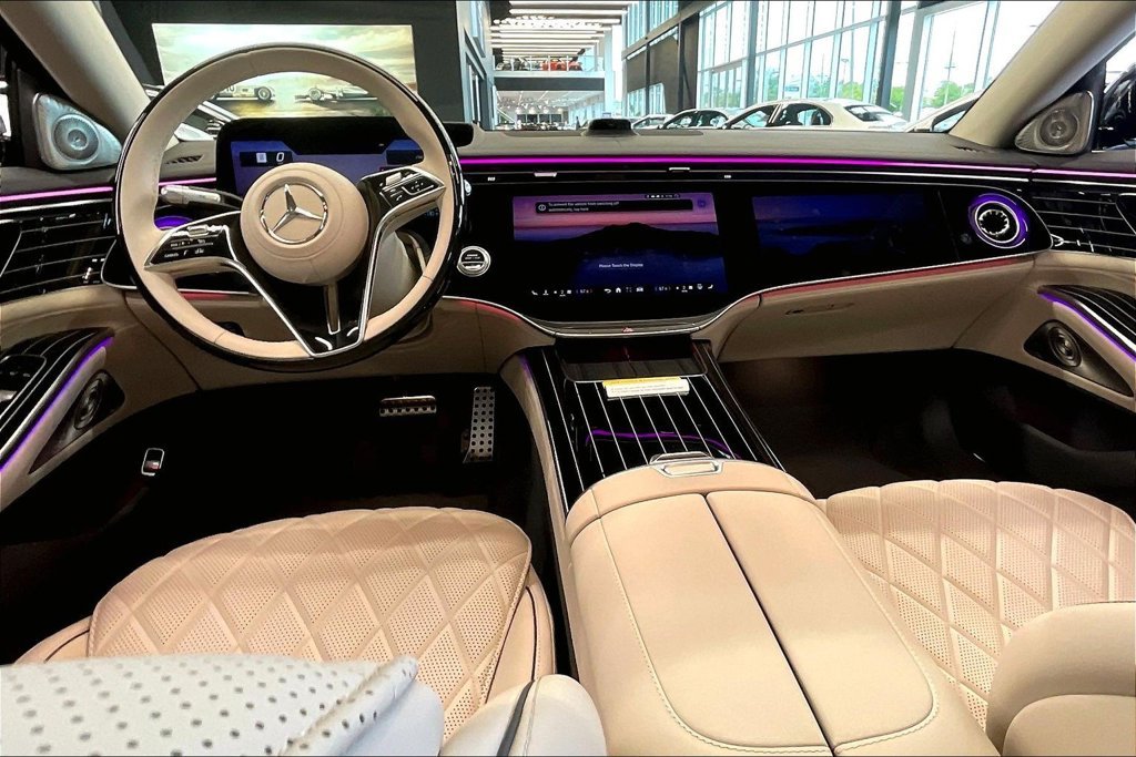New 2027 MANUFAKTUR Black Sparkling Mercedes-Benz S 580 image 4