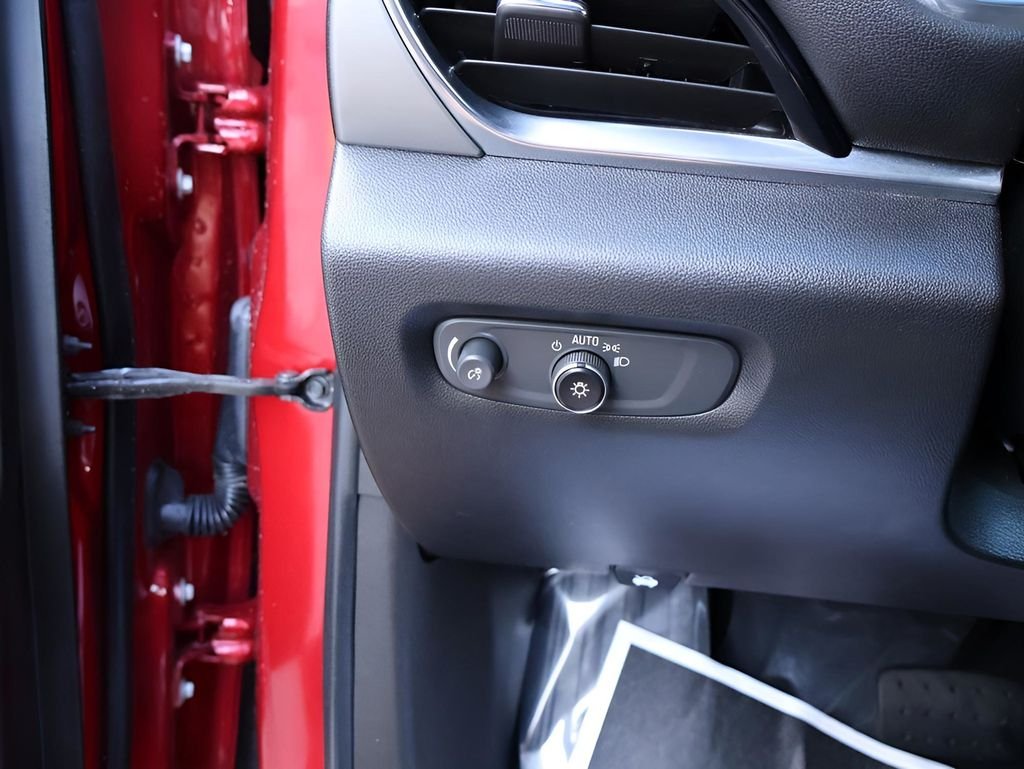 2023 Chevrolet Traverse 1LT - Photo 39