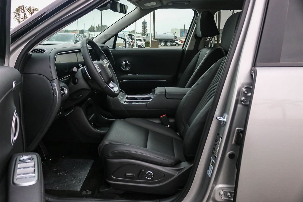 New 2026 Silver Hyundai SEL Premium image 20