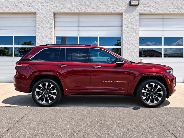 2022 Jeep Grand Cherokee Overland