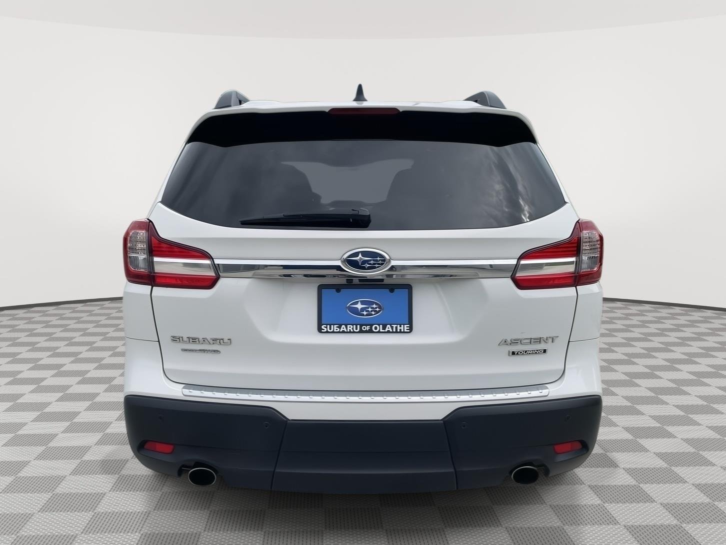 Used 2021 Crystal White Pearl Subaru Touring image 14