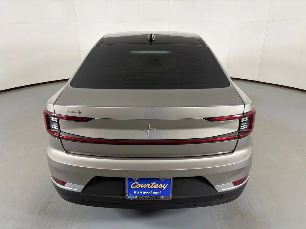 Used 2022 Gold Polestar Long Range Dual Motor image 7