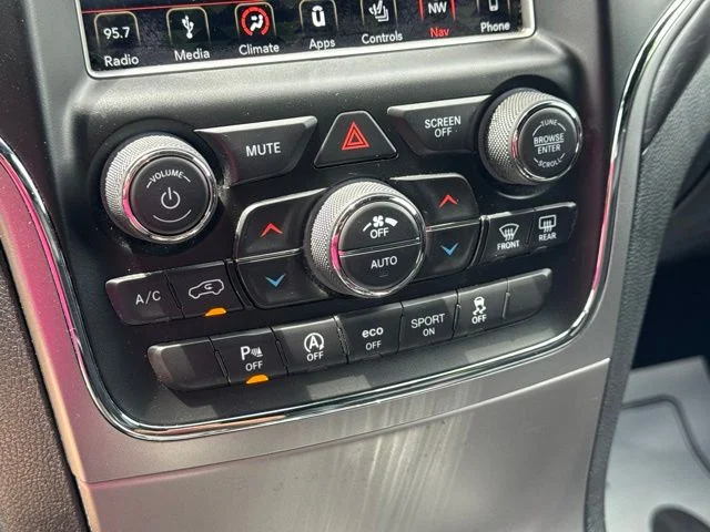 Used 2018 Black Jeep Altitude image 23