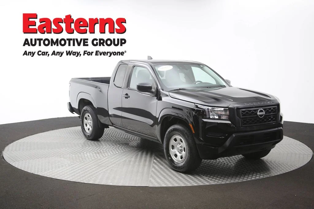 Used 2022 Black Nissan S image 47