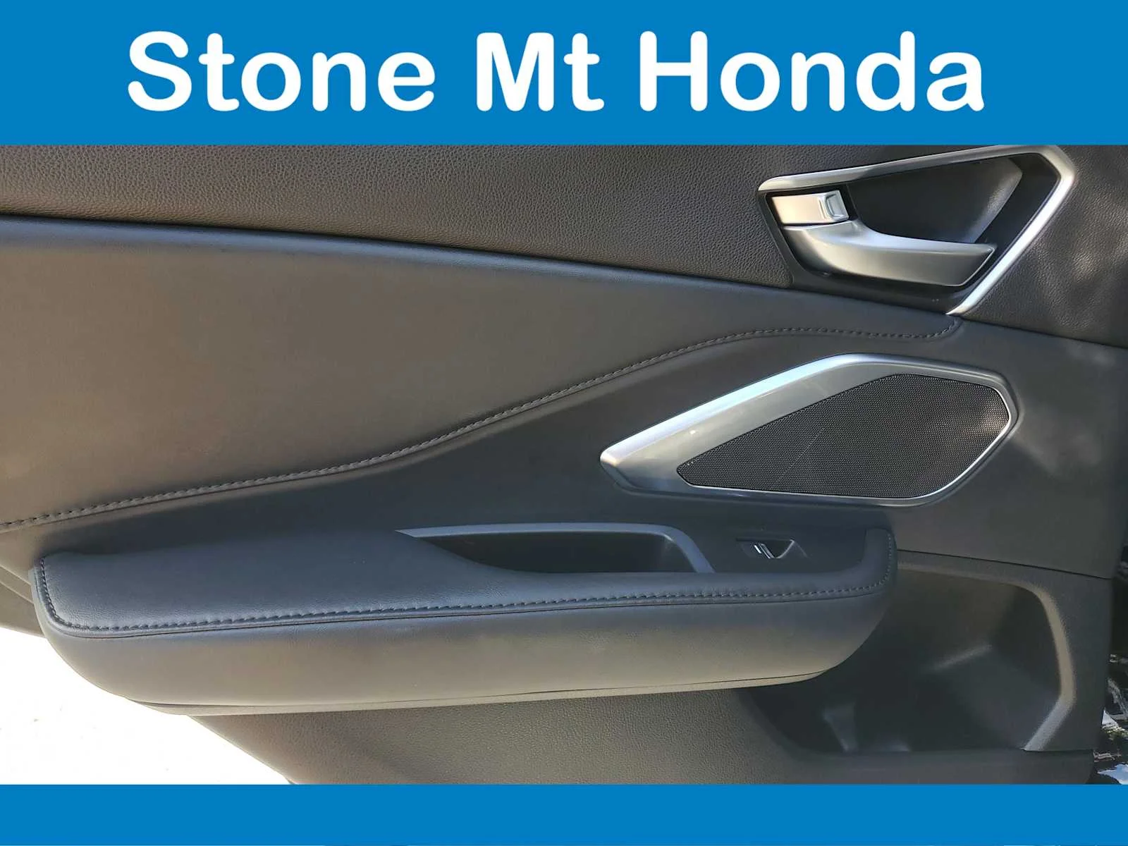 Used 2020 Majestic Black Pearl Acura  image 13