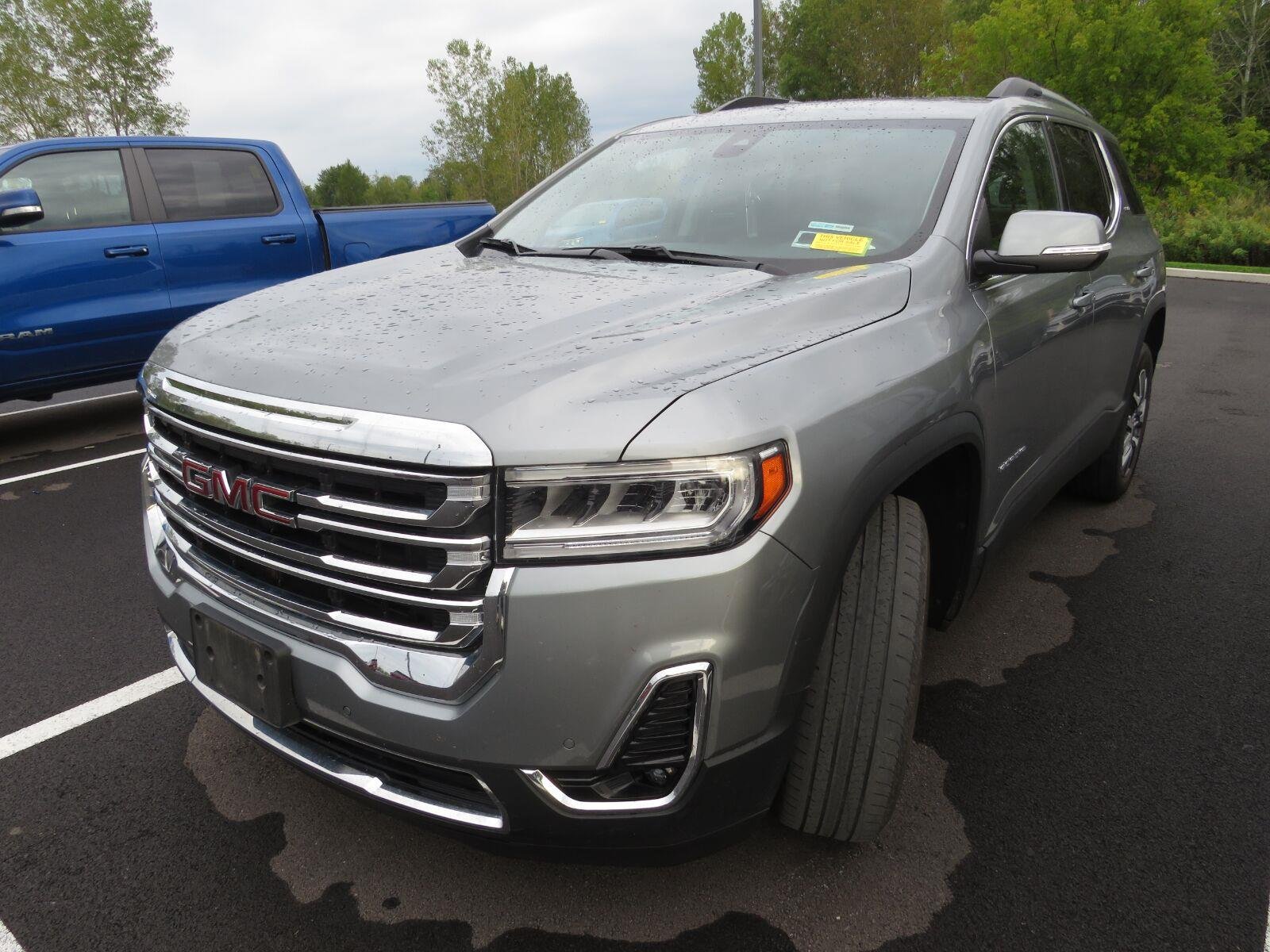 Used 2023 Sterling Metallic GMC SLT image 4
