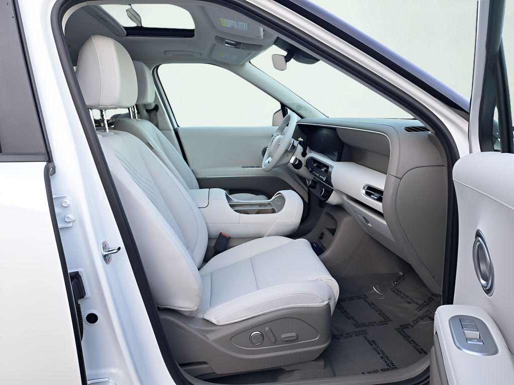 New 2026 White Hyundai SEL Premium image 16