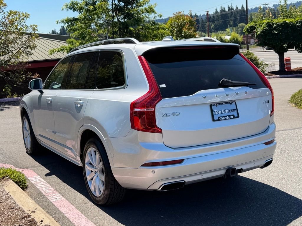 Used 2017 Bright Silver Metallic Volvo T6 Momentum image 5