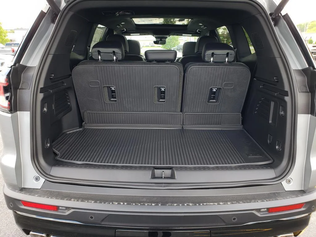 2026 GMC Acadia AT4 - Photo 7