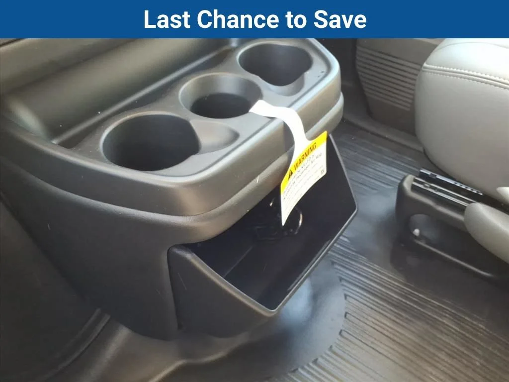 2025 Chevrolet Express Cargo Work Van - Photo 16