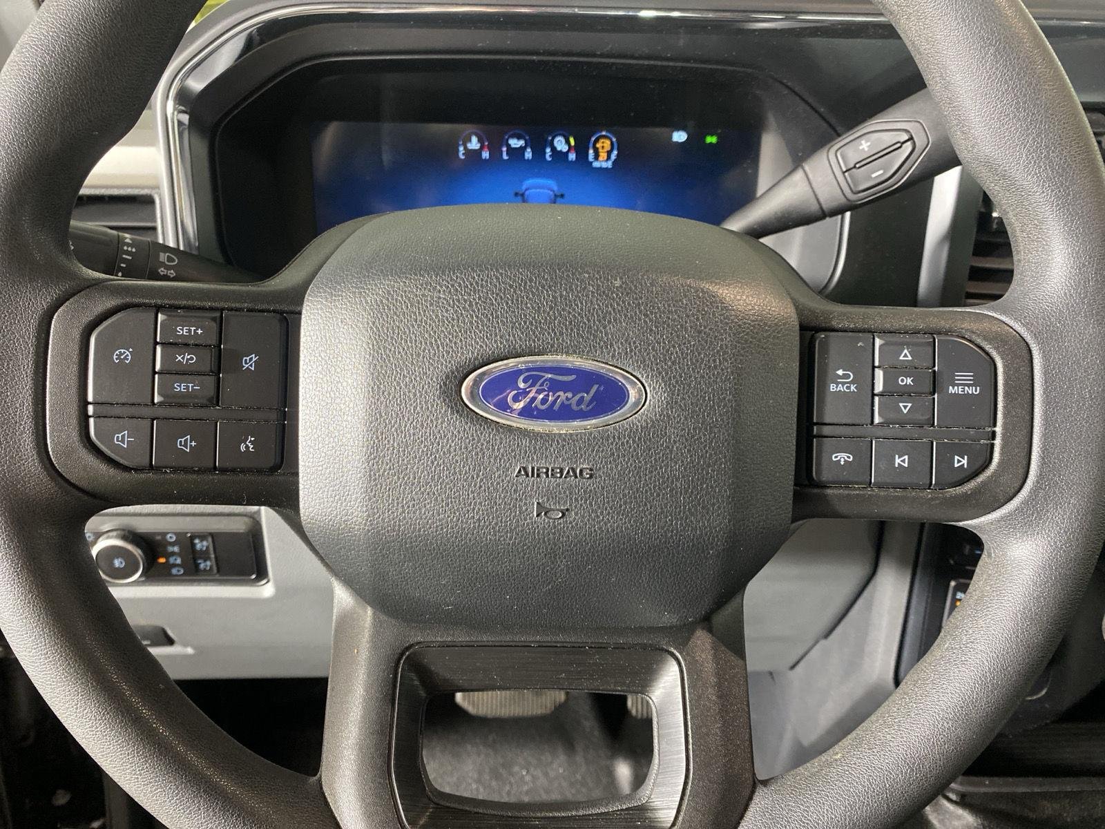 Used 2023 Black Metallic Ford XLT image 37