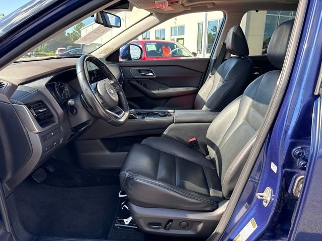 Used 2021 Blue Nissan SL image 16