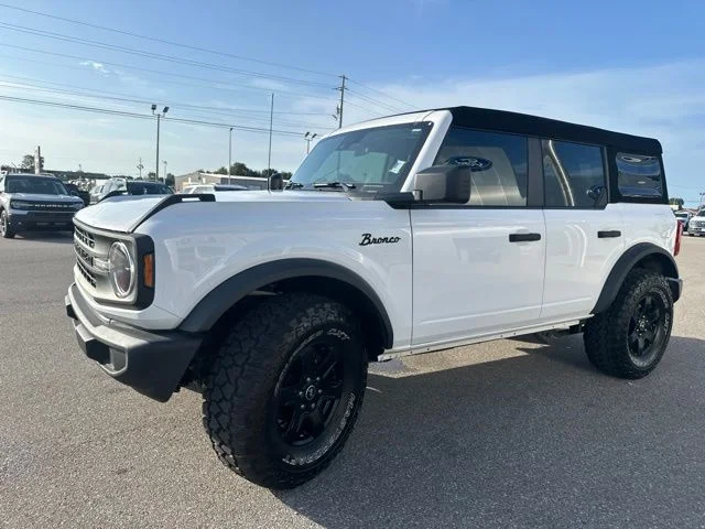 2023 Ford Bronco 4-Door Base - Photo 29